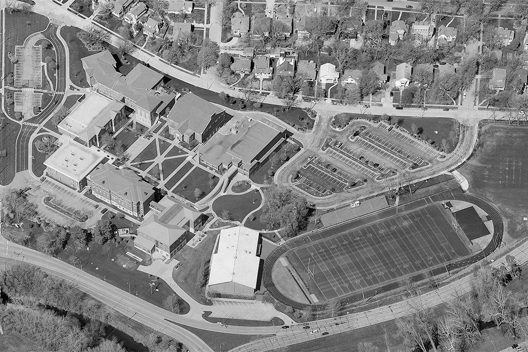 Aerial image of Pembroke Hill School's existing campus prior to the project.